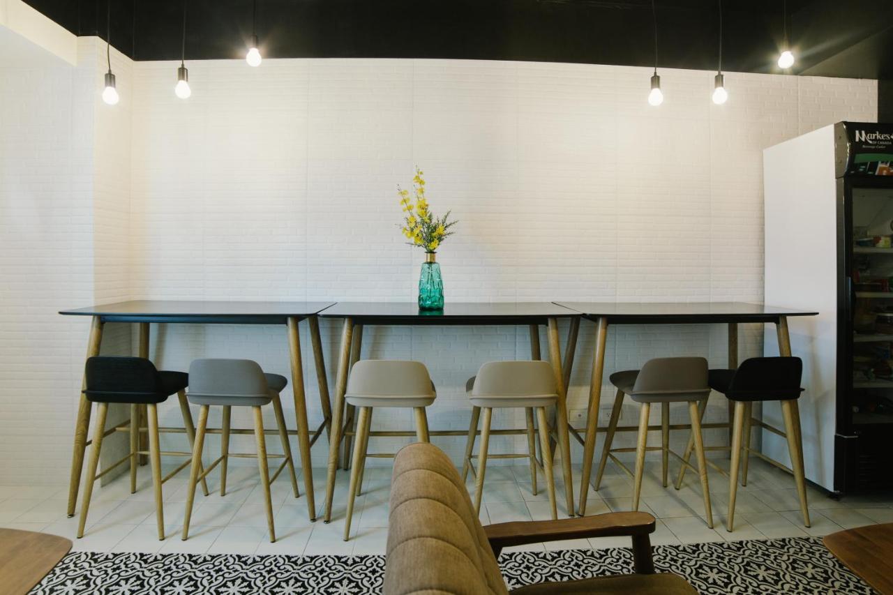 Ortigas Inn Pasig City Екстер'єр фото